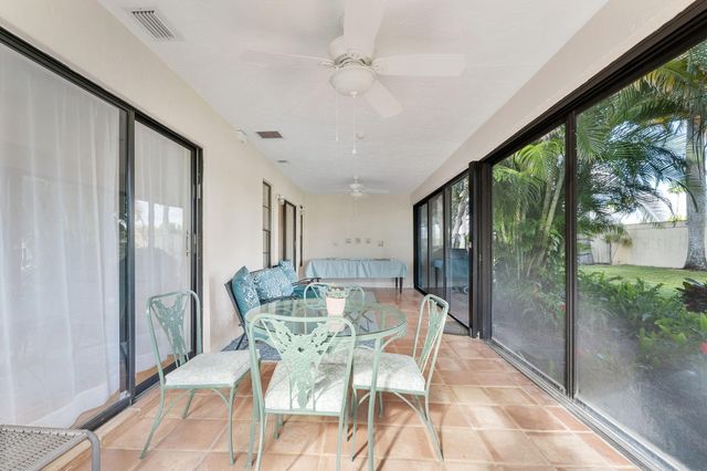 5861 Sunswept Lane, Boynton Beach, FL 33437