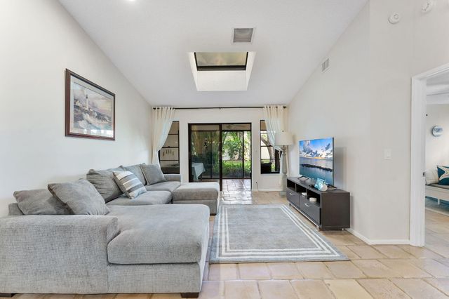 5861 Sunswept Lane, Boynton Beach, FL 33437