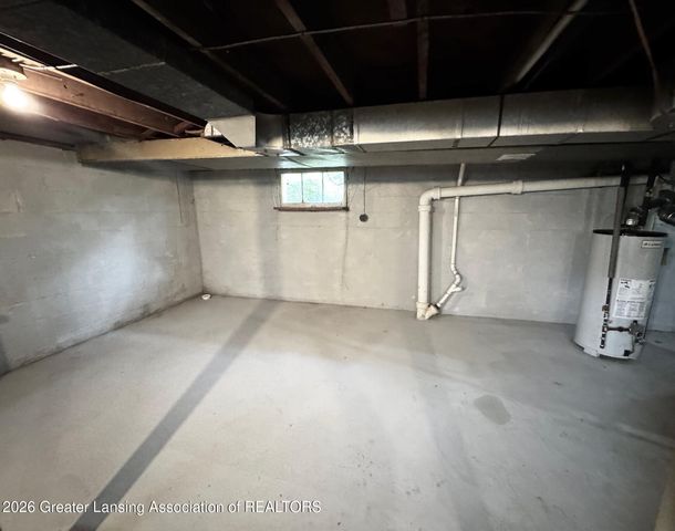 1019 N Jenison Avenue, Lansing, MI 48915