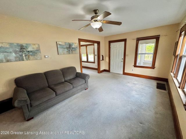 1019 N Jenison Avenue, Lansing, MI 48915