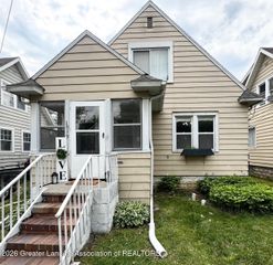 1019 N Jenison Avenue, Lansing, MI 48915