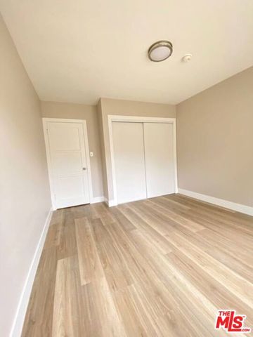 2620 S Barrington Avenue, Los Angeles, CA 90064