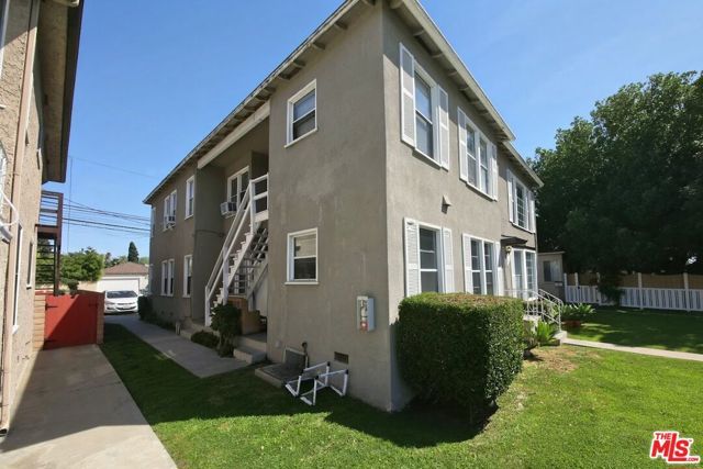 2620 S Barrington Avenue, Los Angeles, CA 90064