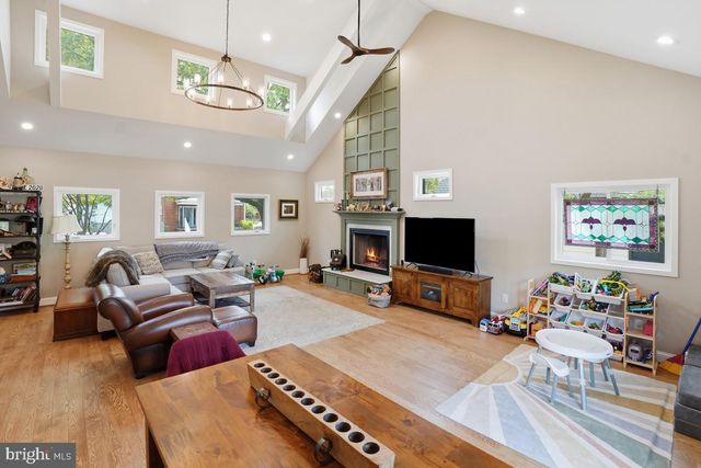 2809 18TH ST S, Arlington, VA 22204