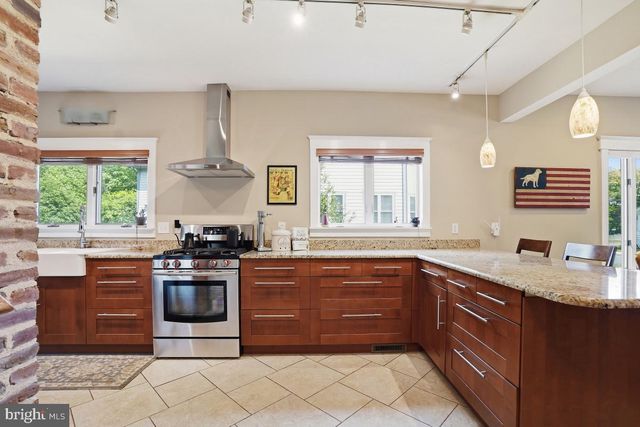 2809 18TH ST S, Arlington, VA 22204