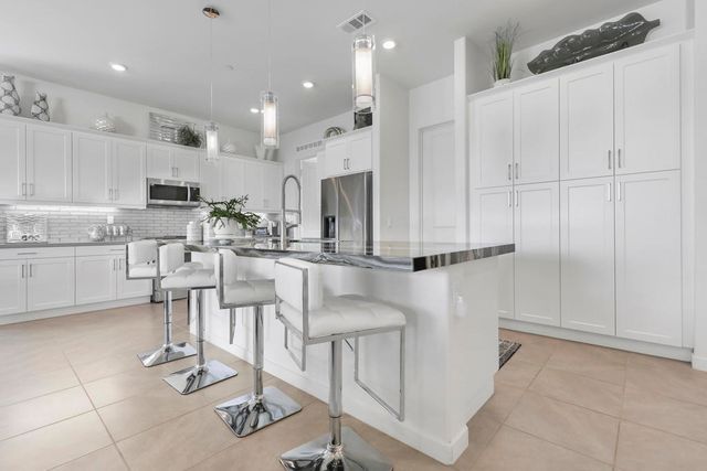 3426 Via Leonardo, Palm Desert, CA 92260