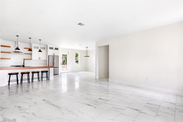 634 County Road 2342, Dayton, TX 77535