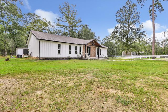 634 County Road 2342, Dayton, TX 77535