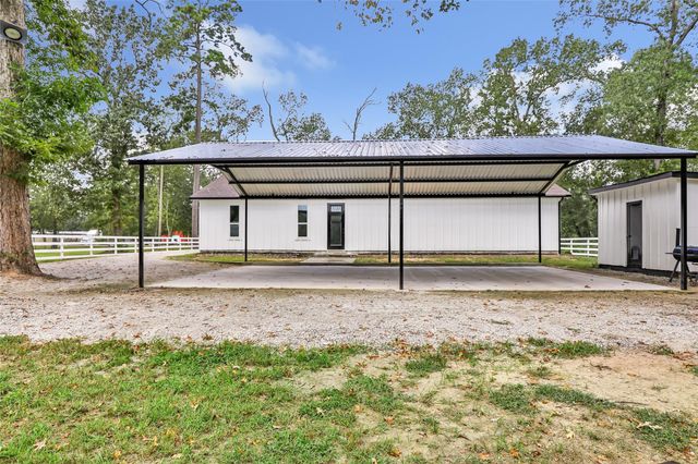 634 County Road 2342, Dayton, TX 77535