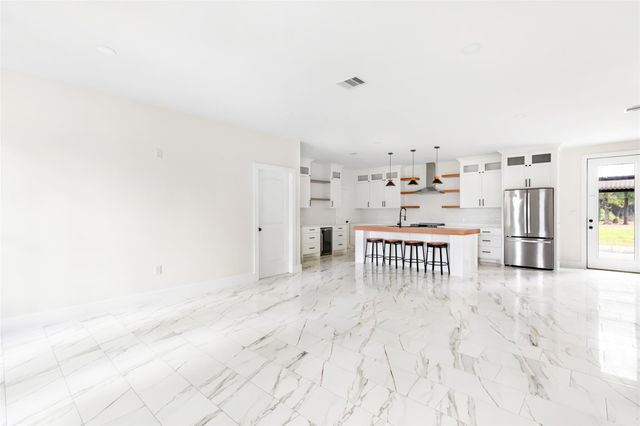 634 County Road 2342, Dayton, TX 77535