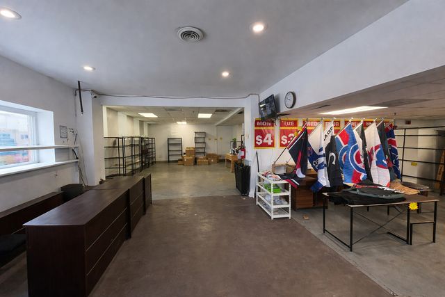4165 S Emerald Avenue, Chicago, IL 60609