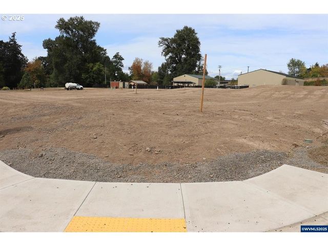 Lot 8 Block 6, Carlton, OR 97111