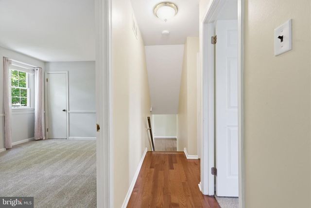 572 STERLING ST, Newtown, PA 18940