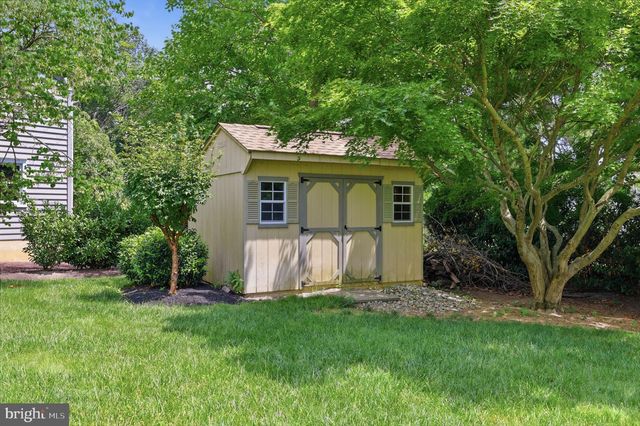572 STERLING ST, Newtown, PA 18940