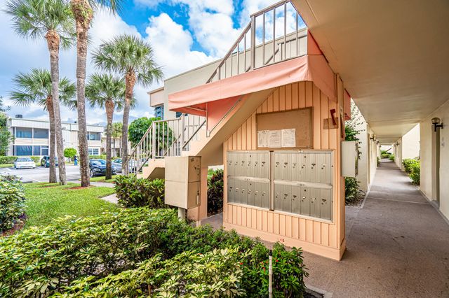 244 Normandy F Lane, Delray Beach, FL 33484