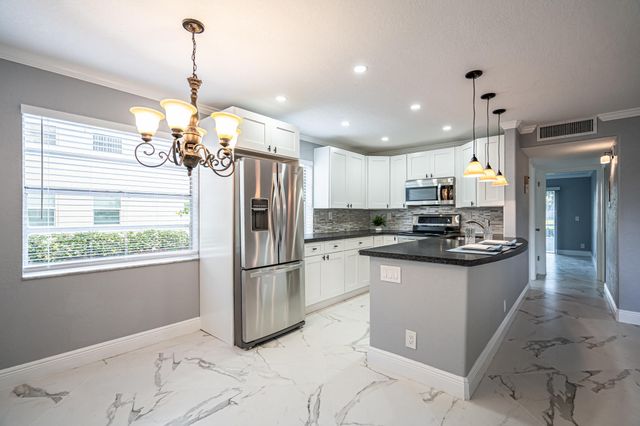 244 Normandy F Lane, Delray Beach, FL 33484