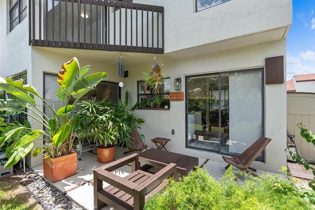 640 NW 98th Ct 640, Miami, FL 33172