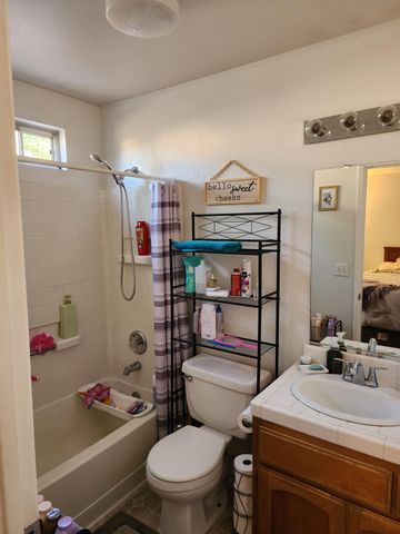 5810 W San Gabriel Avenue, Fresno, CA 93722