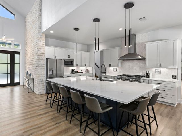 230 Turtle LN, Seguin, TX 78155