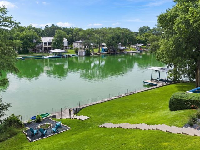 230 Turtle LN, Seguin, TX 78155