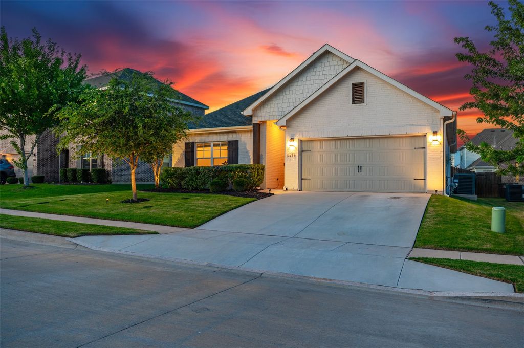 5217 Ranchero Trail, Fort Worth, TX 76126