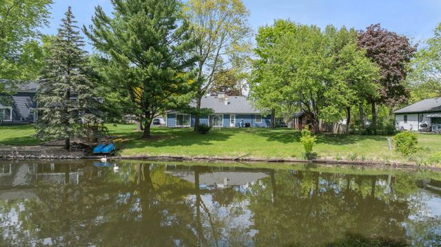 40 Cayman Drive, Montgomery, IL 60538