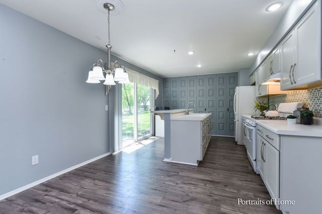 40 Cayman Drive, Montgomery, IL 60538