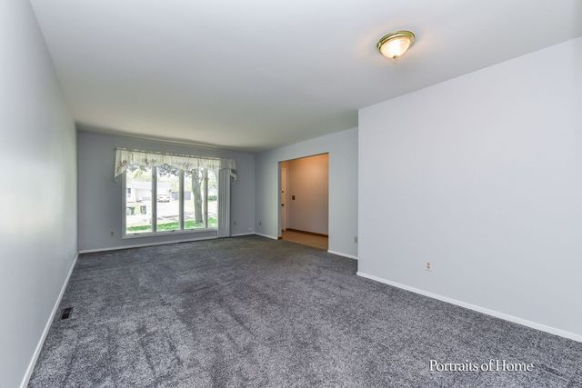40 Cayman Drive, Montgomery, IL 60538