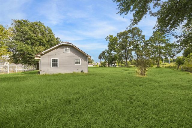 7912 Brays Street, Houston, TX 77012