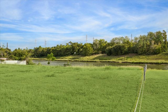 7912 Brays Street, Houston, TX 77012