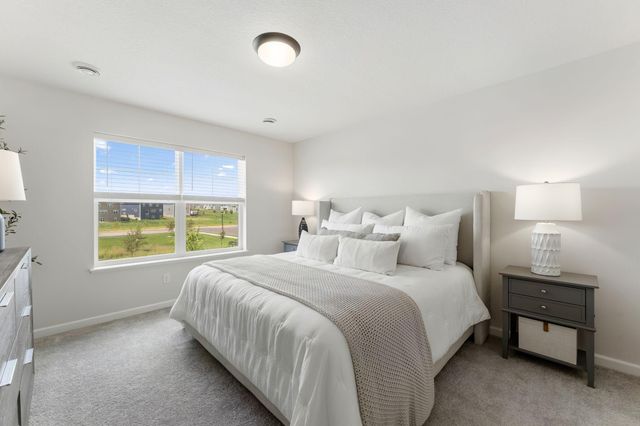 1020 130th Court E, Rosemount, MN 55068