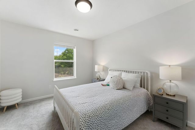 1020 130th Court E, Rosemount, MN 55068