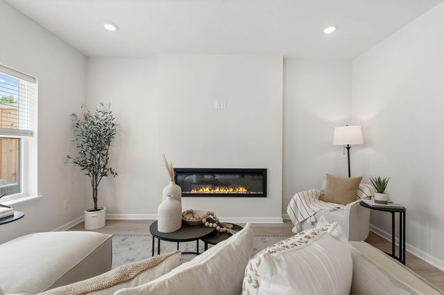 1020 130th Court E, Rosemount, MN 55068