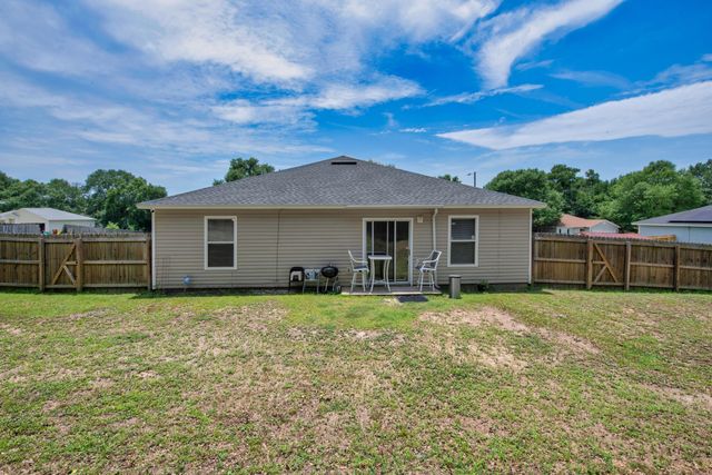 118 Cabana Way, Crestview, FL 32536