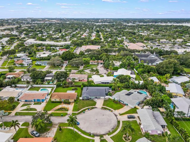 68 Azalea Circle, Jupiter, FL 33469