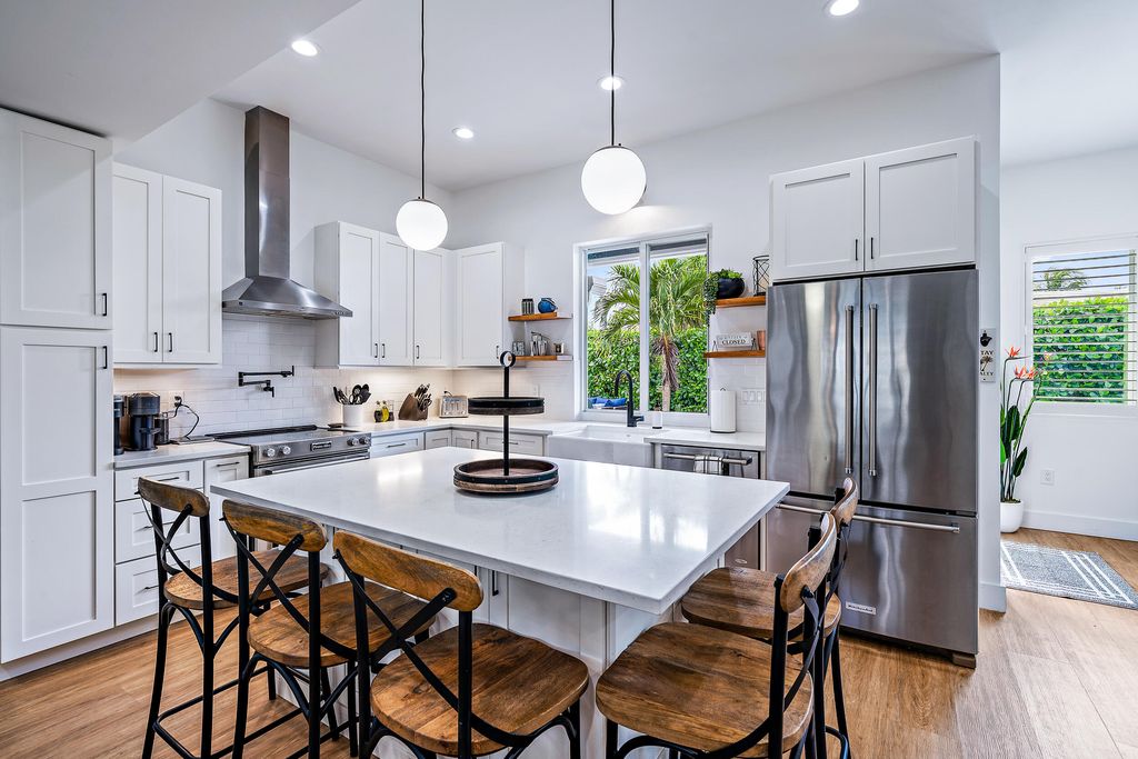 68 Azalea Circle, Jupiter, FL 33469