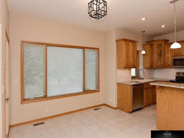 1571 Hardwood Drive, Papillion, NE 68046