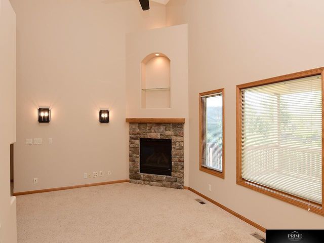 1571 Hardwood Drive, Papillion, NE 68046