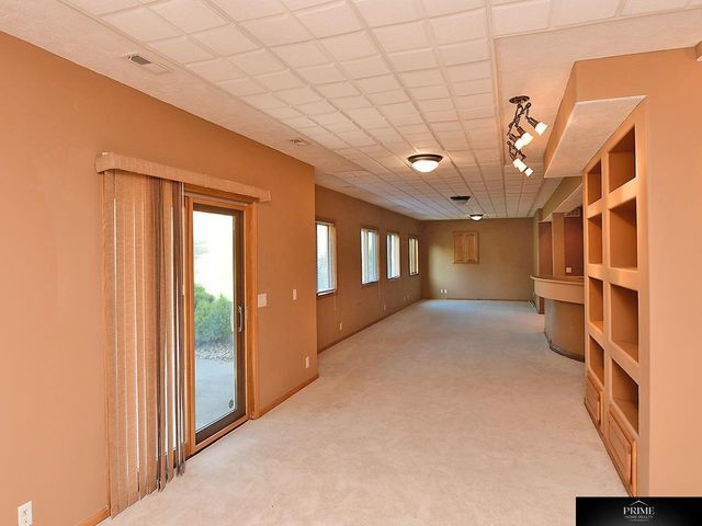 1571 Hardwood Drive, Papillion, NE 68046