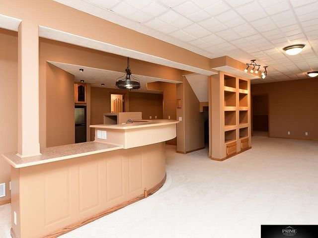 1571 Hardwood Drive, Papillion, NE 68046