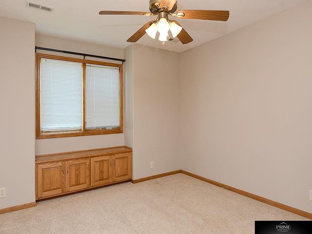 1571 Hardwood Drive, Papillion, NE 68046