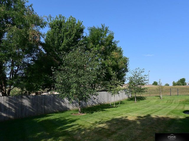 1571 Hardwood Drive, Papillion, NE 68046