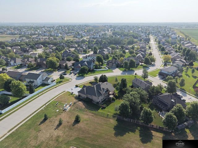 1571 Hardwood Drive, Papillion, NE 68046