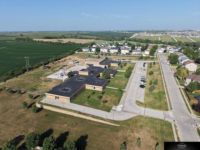 1571 Hardwood Drive, Papillion, NE 68046
