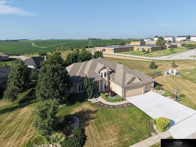 1571 Hardwood Drive, Papillion, NE 68046