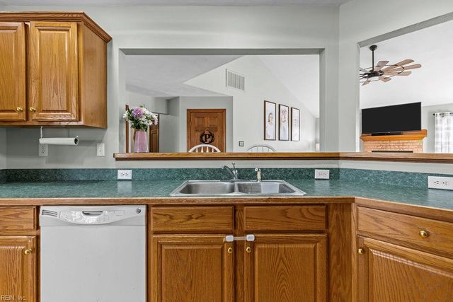 16199 Drake RD, Sedley, VA 23878