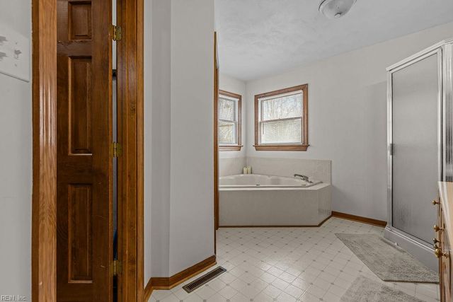 16199 Drake RD, Sedley, VA 23878