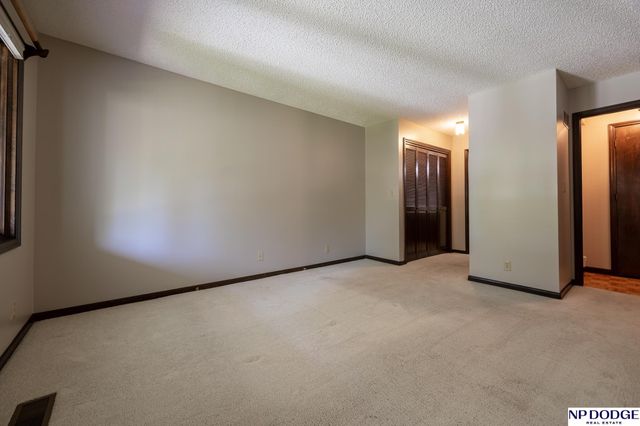 6703 Hawkins Bend, Lincoln, NE 68516