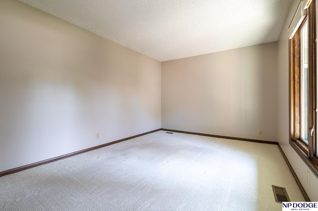 6703 Hawkins Bend, Lincoln, NE 68516