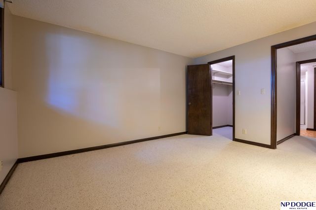 6703 Hawkins Bend, Lincoln, NE 68516